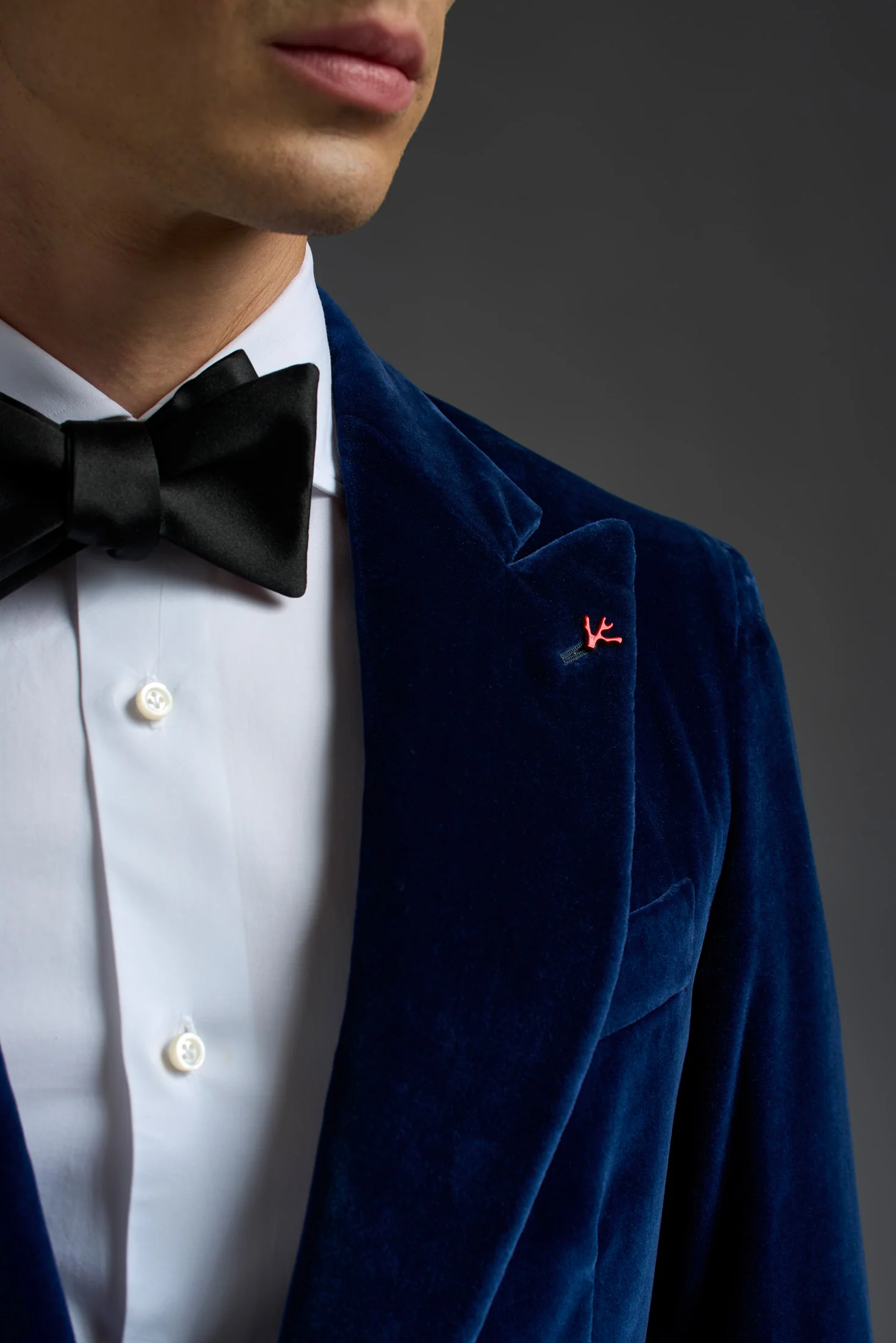 Marechiaro Peak Lapel Smoking Jacket - Image 4