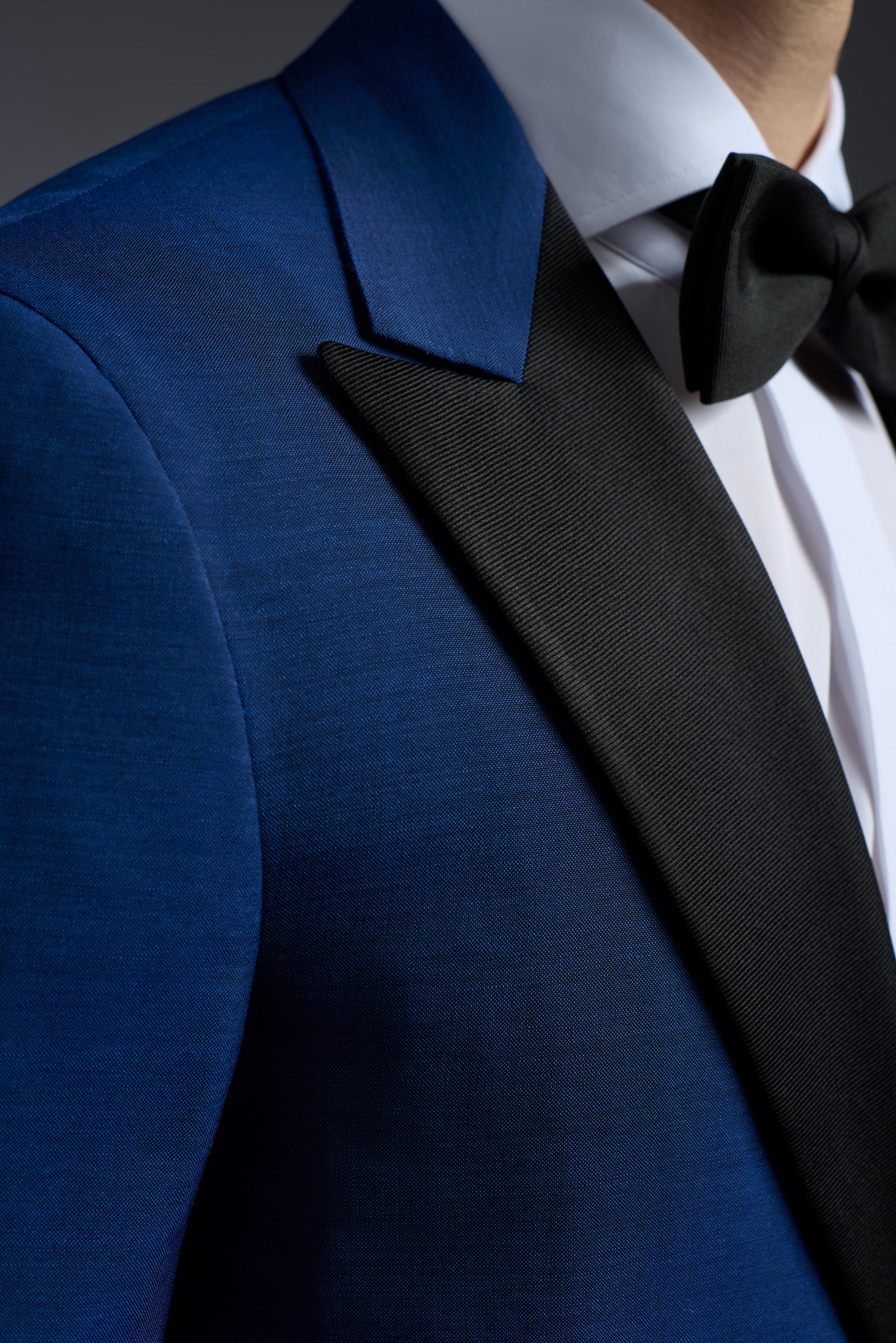 Sanita Peak Lapel Tuxedo - Image 3