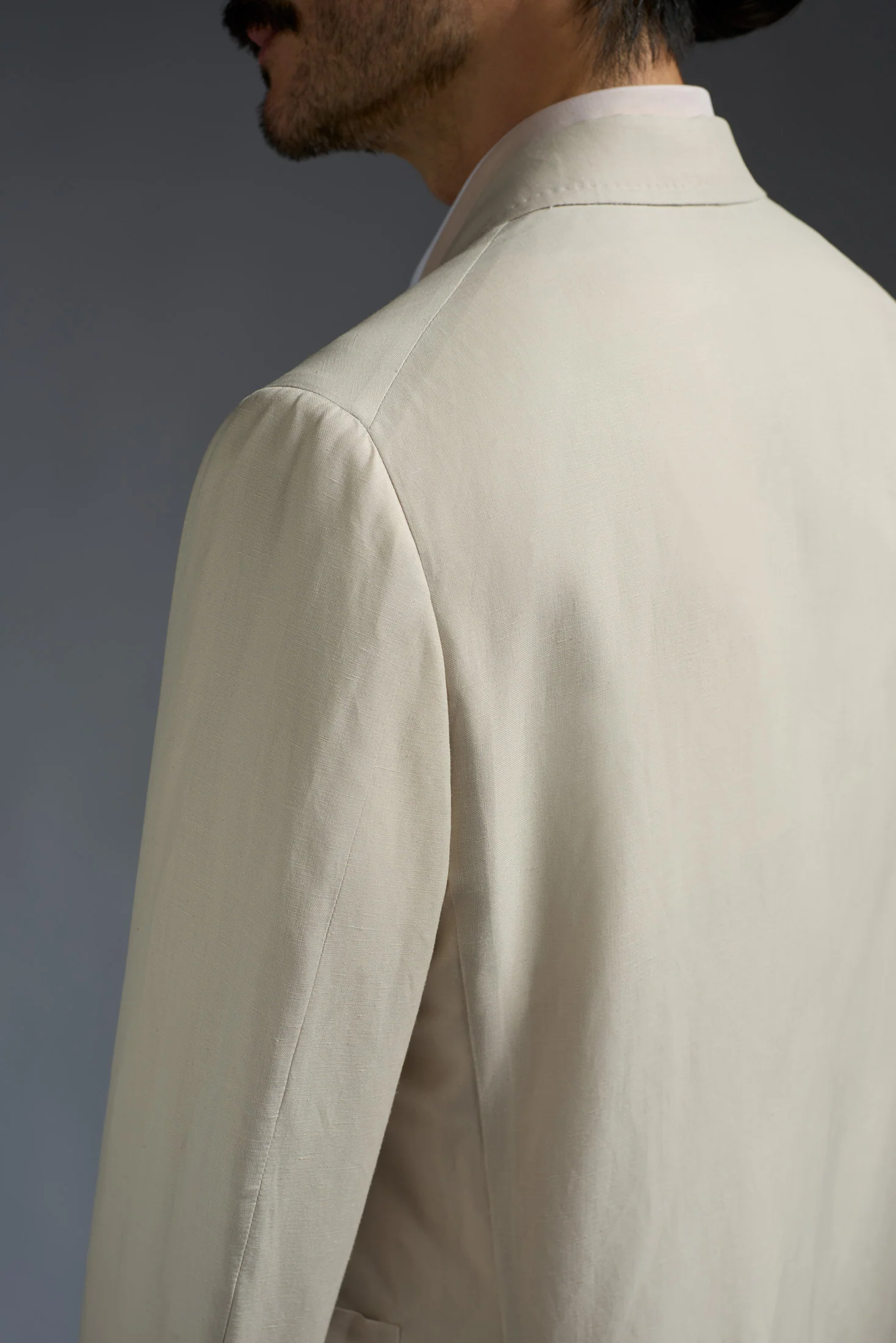 Wool and Linen Capri  Double Breasted Blazer - Image 5