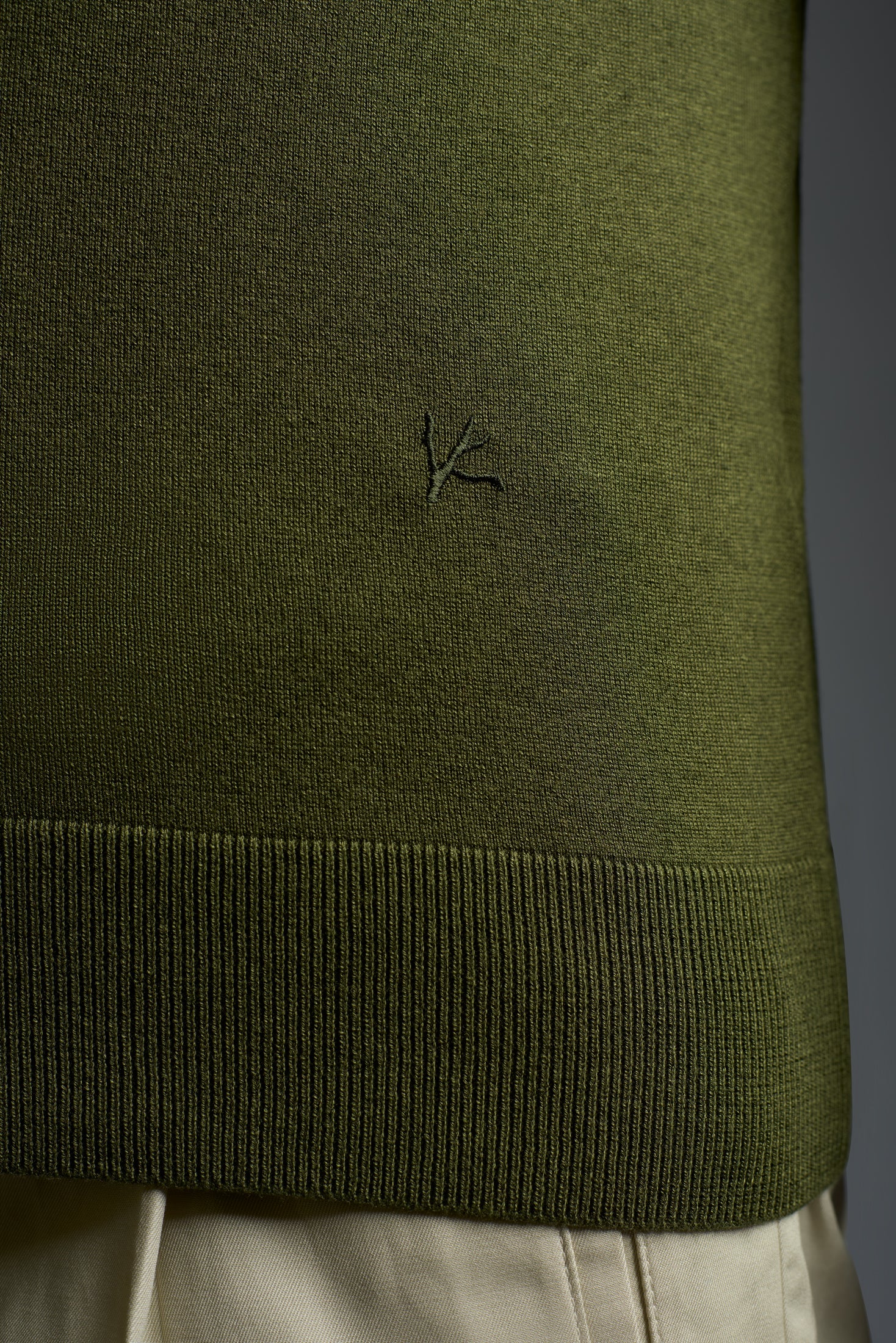Silk and Cashmere Cardigan - Image 9