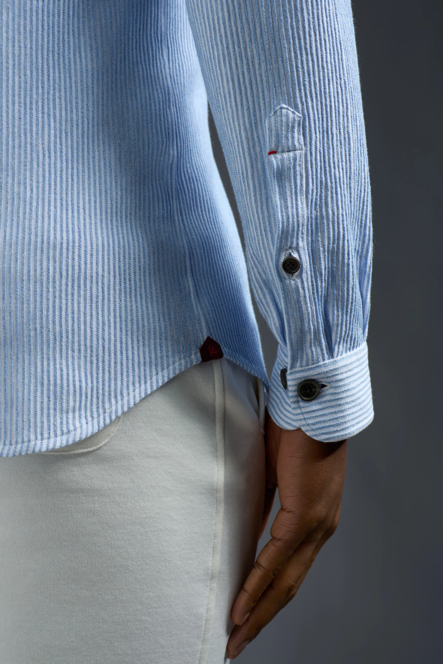 Cotton and Linen Jersey Seersucker Effect Two Pockets Overshirt - Image 4