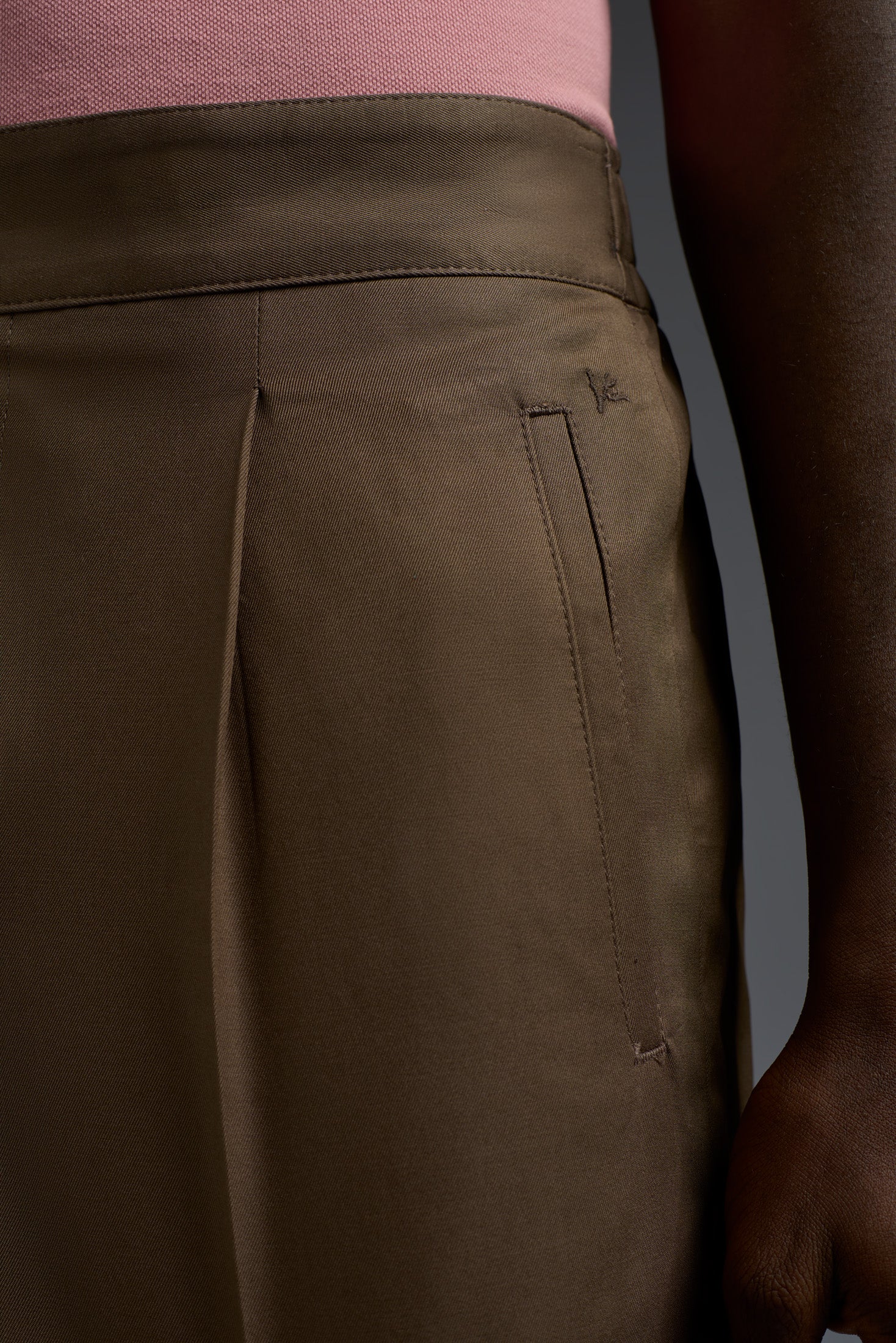 Cotton Gabardine Single Pleated Comfort Short Pants - Image 19